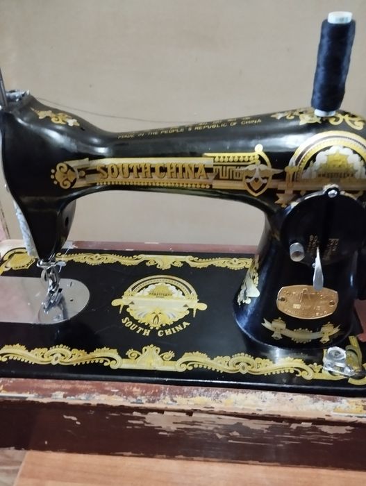 Ручная швейная  машинка.