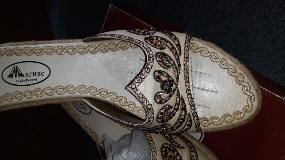 Дамско сабо, платформа