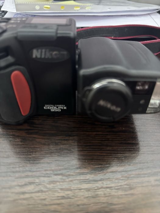Продаю фотоаппарт  Nikon Coolpix 950,б/у