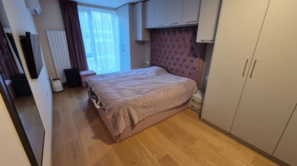 Дава се под наем Тристаен апартамент в София, Витоша - 110 кв.м за 1095.99 € - Снимка #2