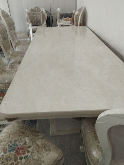 Stol stul 12 talik qoʻqonda