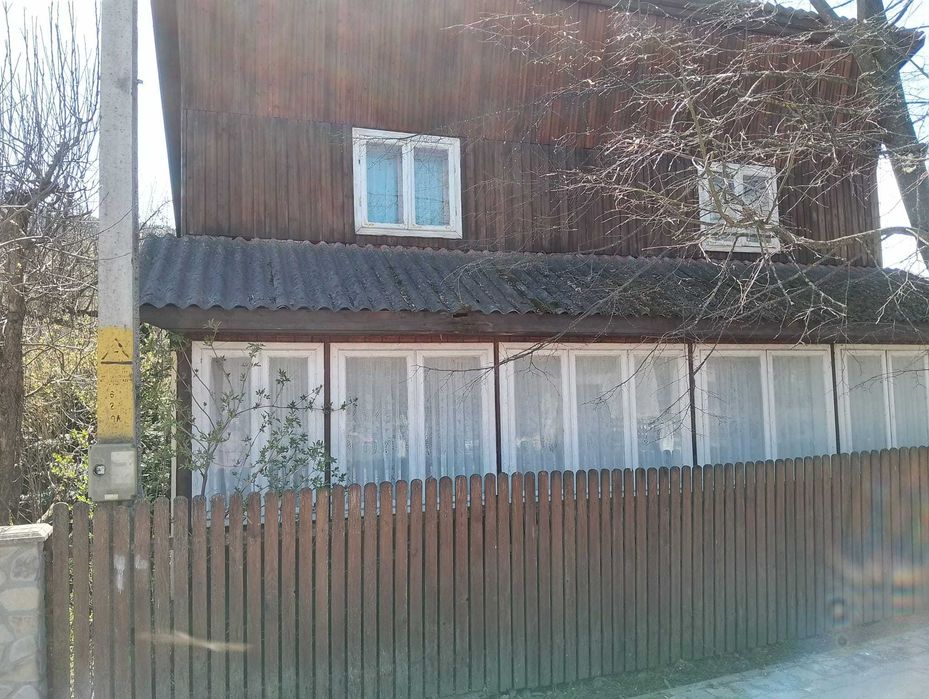 Casă de vânzare în Sucevița