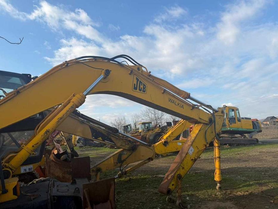 Brat excavator JCB JS160W