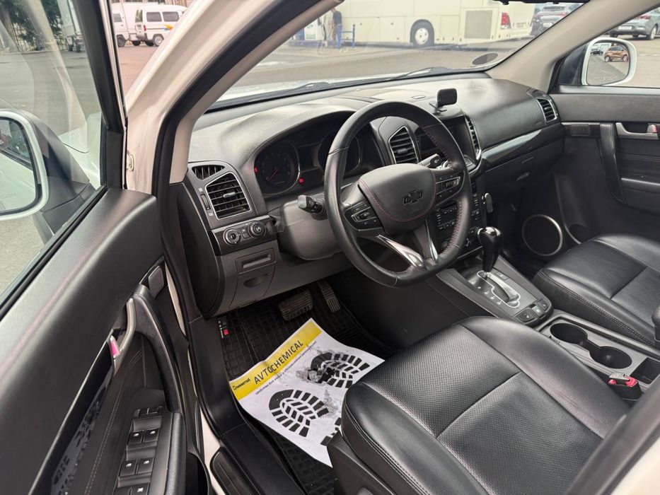 Продаётся Chevrolet Captiva 3L Год 2015