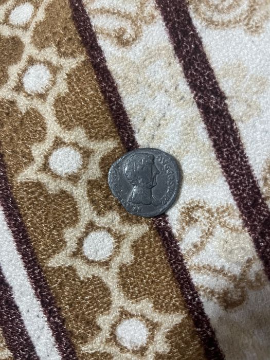 Moneda romana extrem de veche