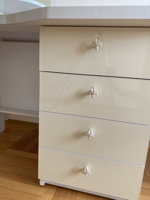 Белый Письменный стол!!!