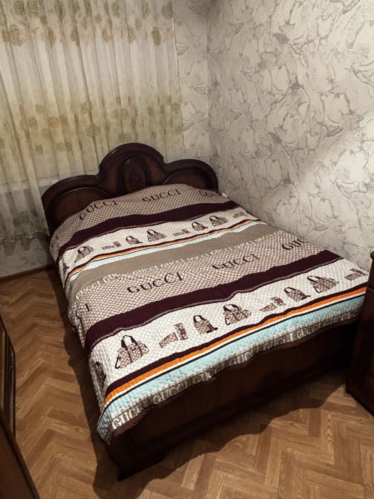 Спальные гарнитуры