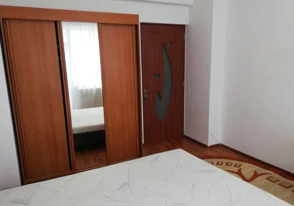 Дава се под наем Двустаен апартамент в Пловдив, Център - 60 кв.м за 209.1 € - Снимка #2