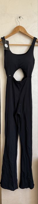 Salopeta / Jumpsuit negru marimea XS oluolu.es nou cu eticheta - produs comandat din Spania