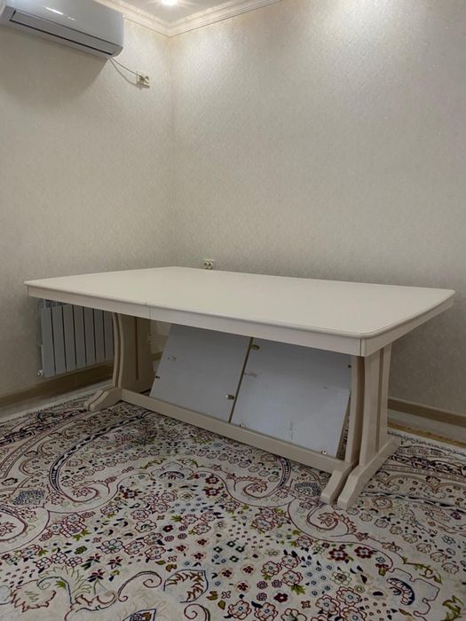 Продам стол 2-5 м