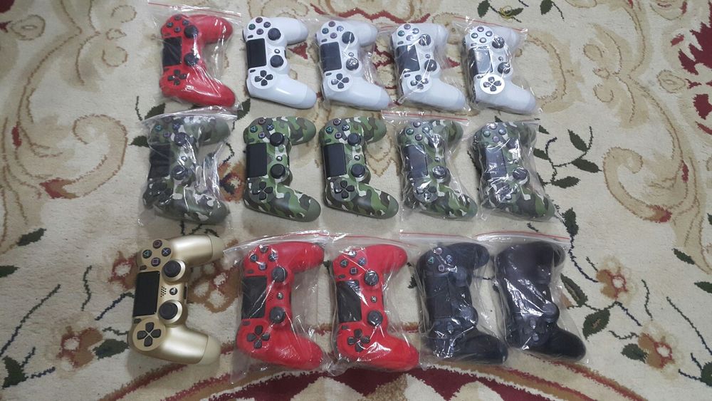 Ps4 { Dualshock } 100% ORIGINAL Joystick. 100% ORIGINAL.