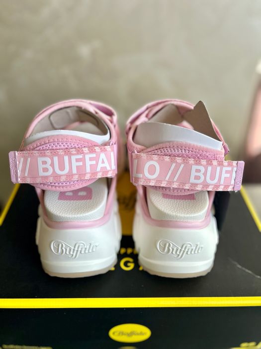 Дамски сандали Buffalo