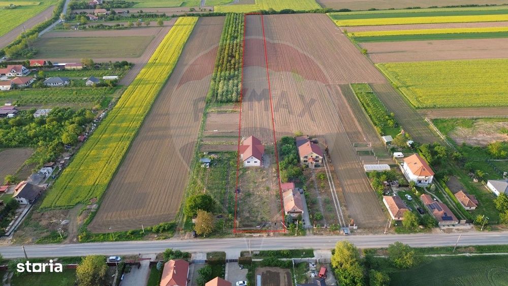 Casă cu 5 camere de vânzare