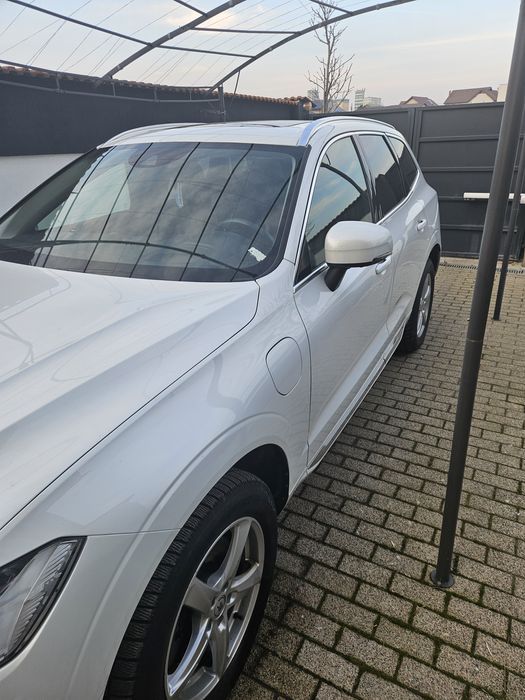 Vând Volvo XC60 T8 AWD Recharge Geartronic Inscription, plug-in hybrid