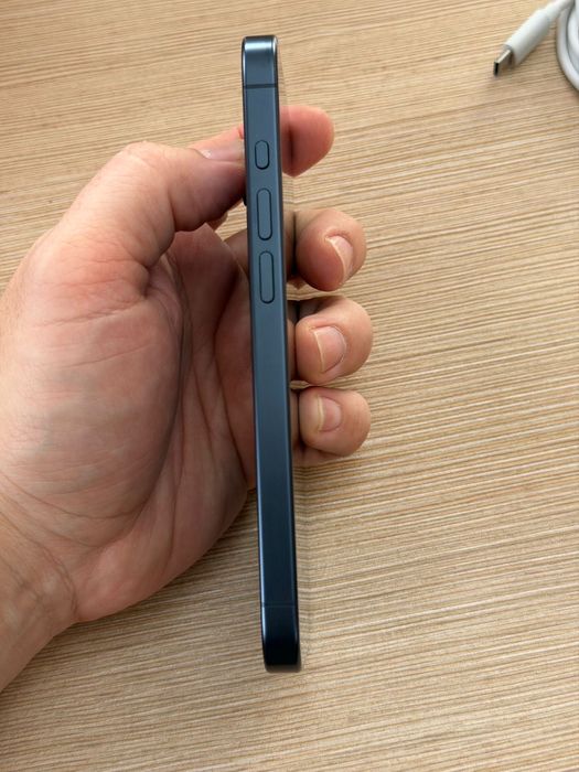 Iphone 15 Pro Blue Titanium 10/10