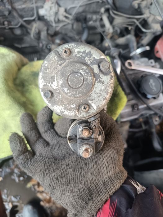 Стартер Mazda 323