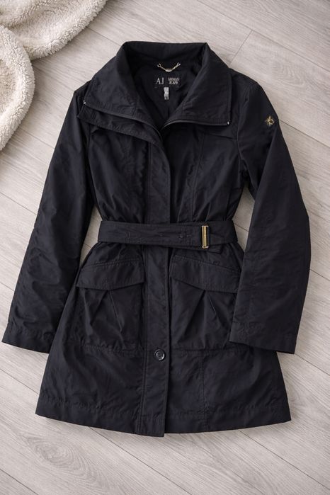 Vand haine de firma noi sau in stare foarte buna