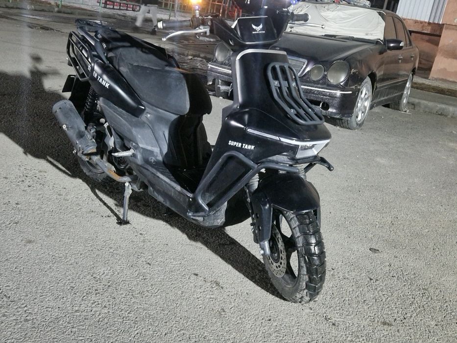 Мопед с Китая 125кубов