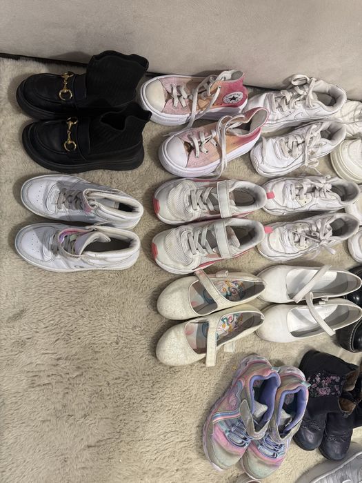 Маркови детски обичувки-Nike, Adidas, Sckechers, Liu Jo, Michael Kors, Zara, Puma, Pepe Jeans, UGG, Crocs и др.