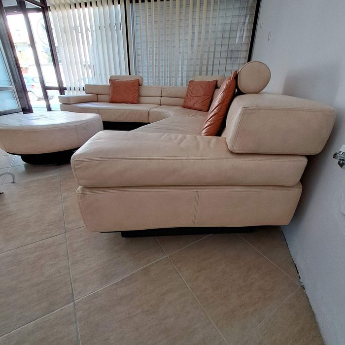 Качествен диван естествена кожа + табуретка на колелца