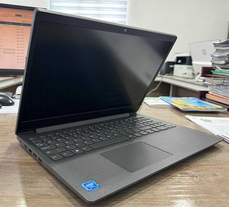 Lenovo V15 Yangi, srochno sotiladi.