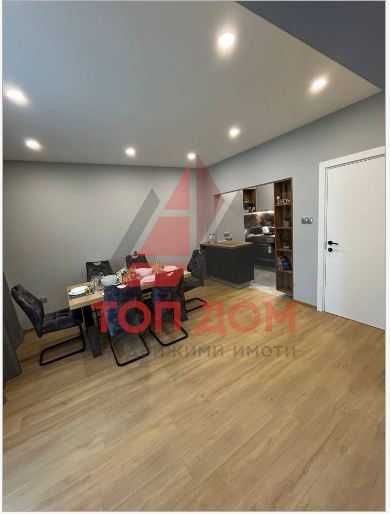 Дава се под наем Четиристаен апартамент в Варна, Център - 110 кв.м за 1275 € - Снимка #2