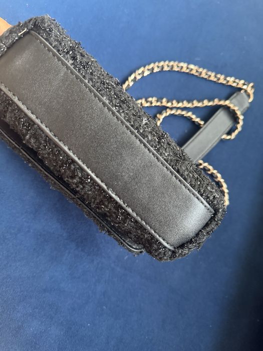 Чанта на Guess.