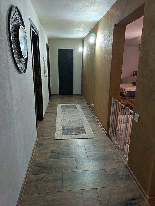 Vilă Modernă la Cheie - 120 mp, Teren 700 mp, Toate Utilitățile (Canalizare)