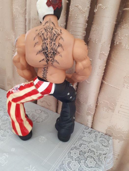 Коллекционная фигурка Marvel.