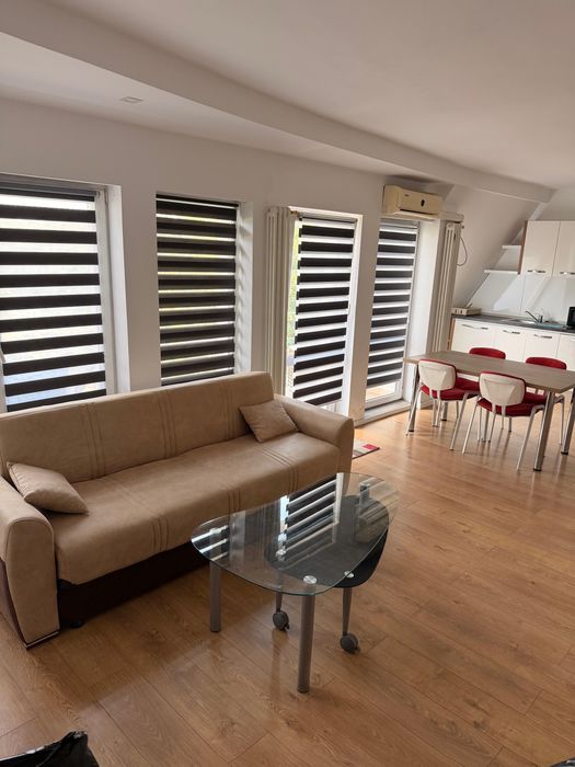 Penthouse de inchiriat perioada UNTOLD