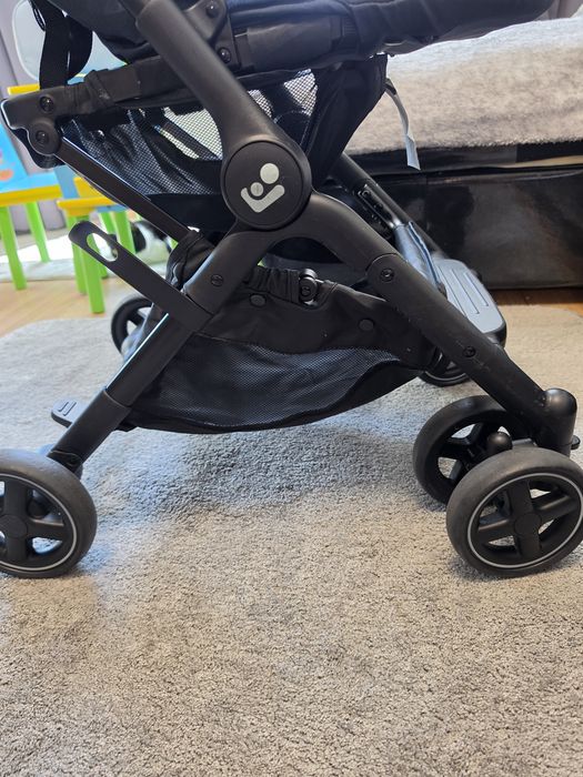 Детска количка Maxi-Cosi Lara2 Essential Graphite