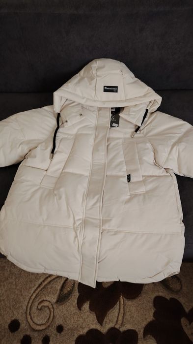 Зимняя куртка на синтепоне.