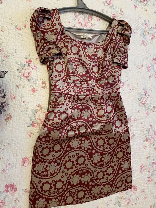 Продам красивые платья, блузки, кофты, юбки