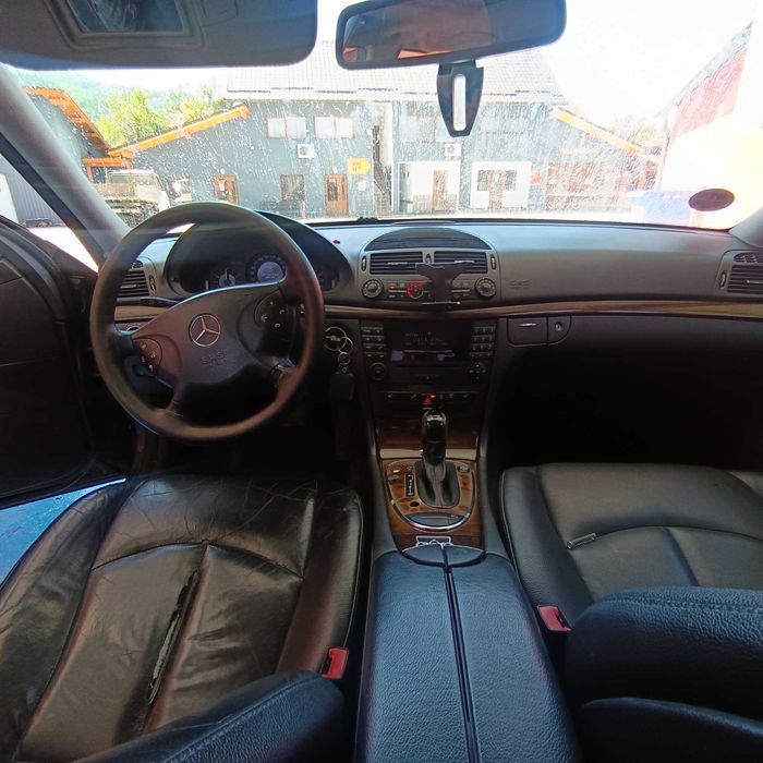 Vând Mercedes E class 2005 1,8 benzina 170 cai