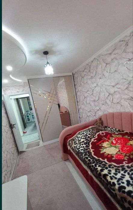 Самарканд ш. Микрарайон худудида жойлашган 3 хонали квартира сотувда