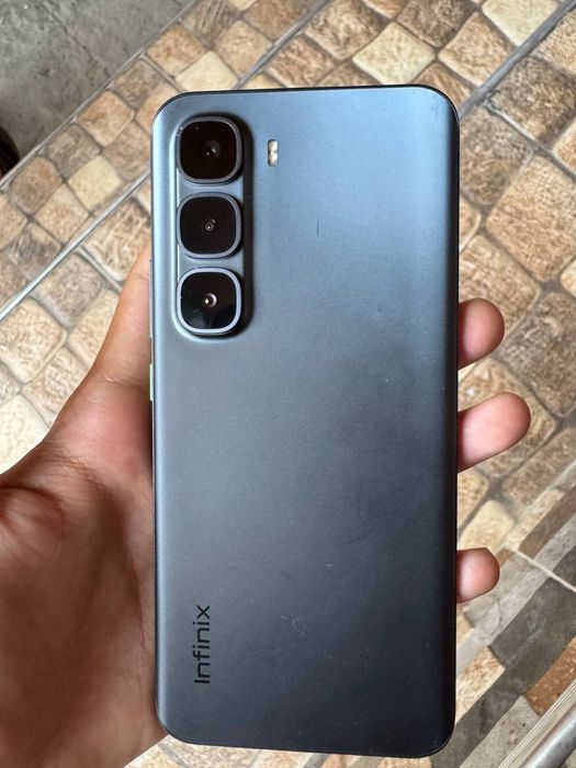 Infinix hot 60 pro+ ideal srochniga