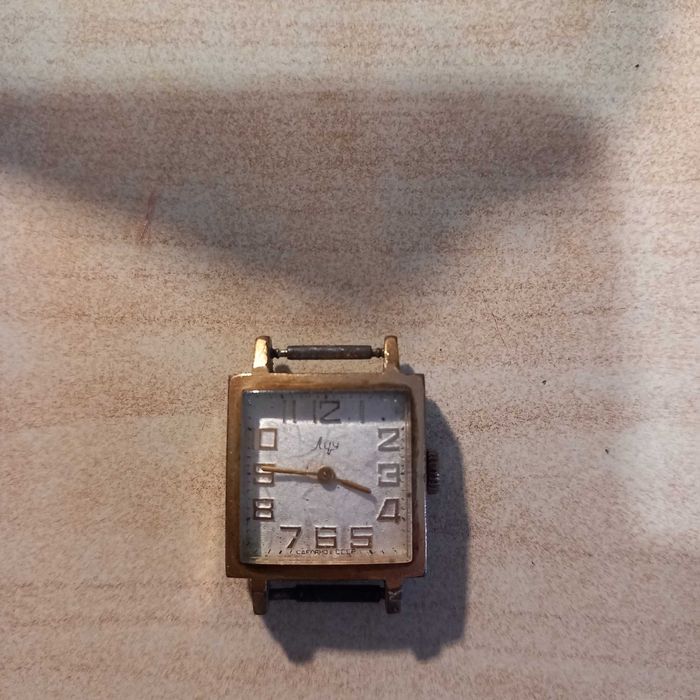 Неработещи ръчни часовници