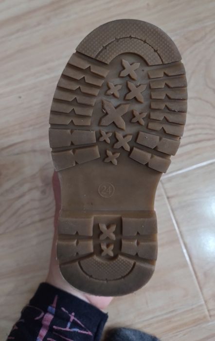 Ghete baiat marimea 24 LC Waikiki (15 cm)