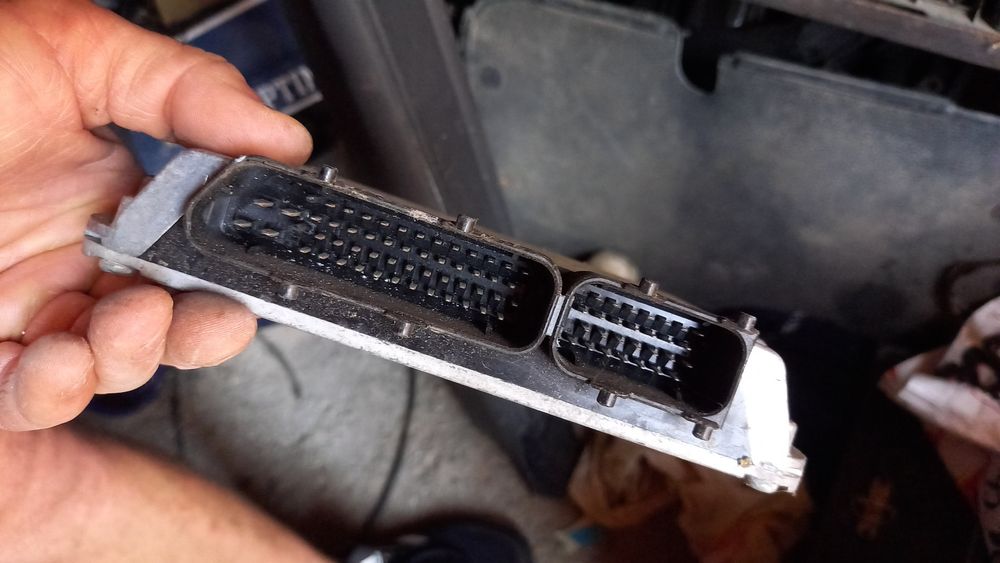 Calculator Passat B5 1.6 AHL ARM ADP ANA 3B0907557 Siemens 5WP4 350