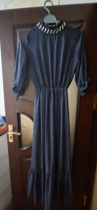 Отдам длинное платье в отличном состоянии