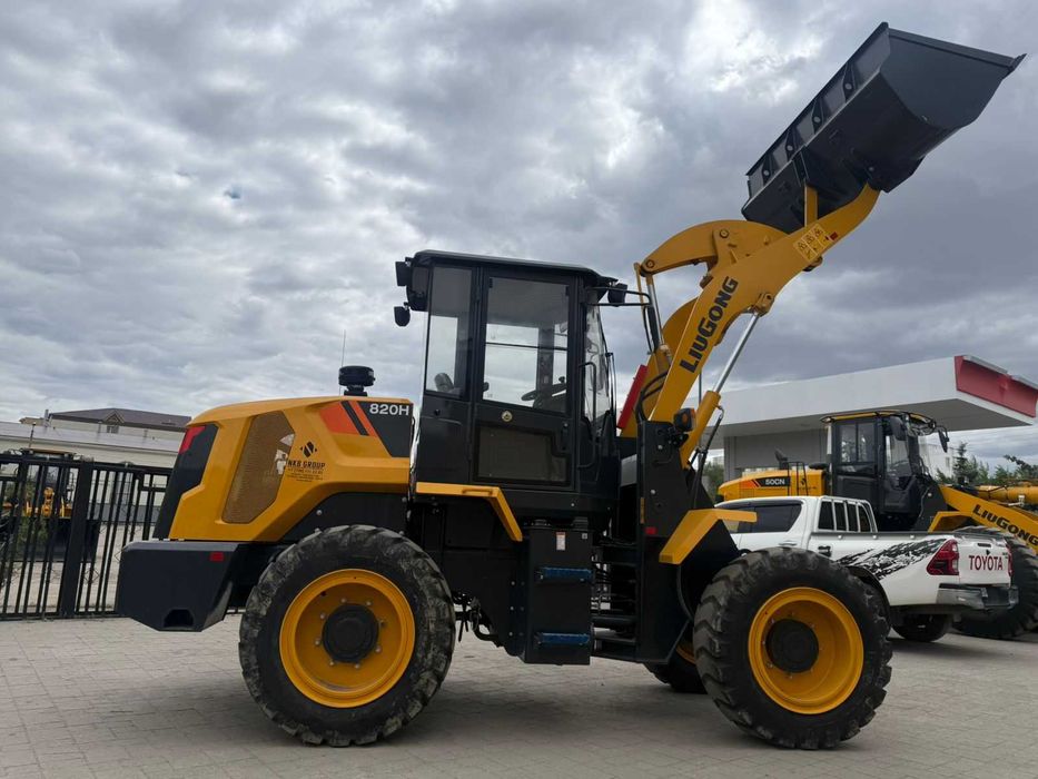 Фронтальный погрузчик LiuGong CLG835HMAX