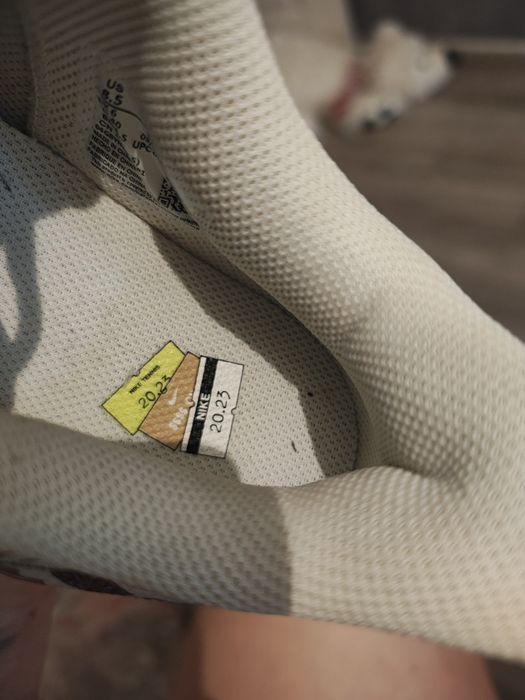 Кроссовки фирменные. Оригинал Nike