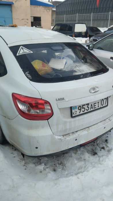 Лада Гранта 2015 год