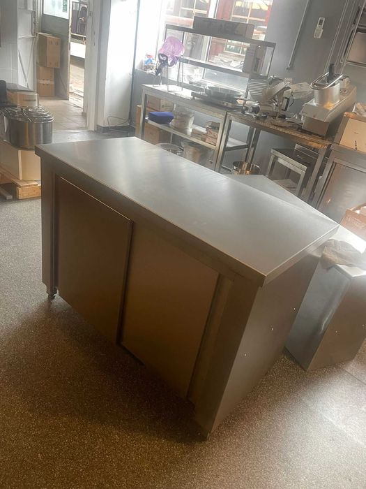 Masa din inox tip dulap cu usi glisante/deschise -DIMENSIUNI LA CERERE