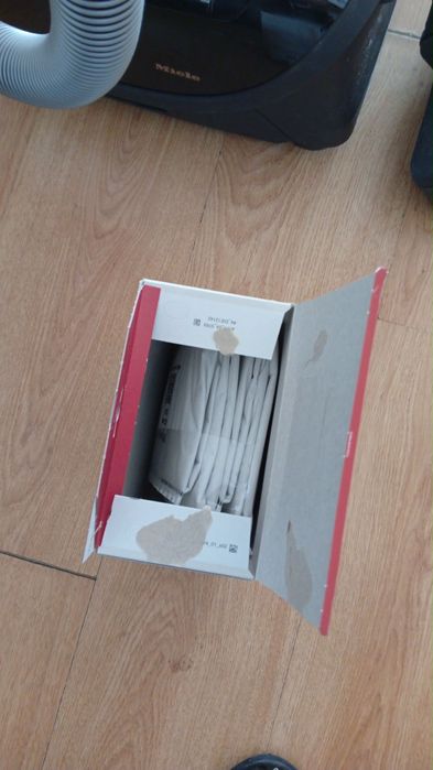 Прахосмукачка Miele Complete C3 PowerLine