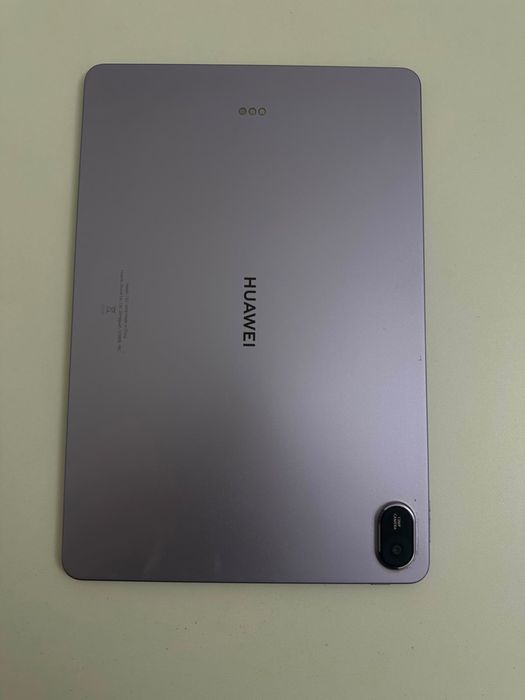 Продаю планшет Huawei