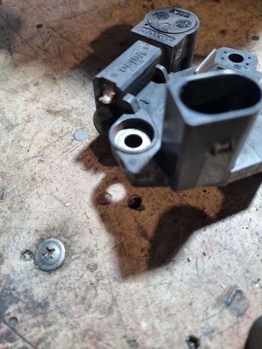 Алтернатор Golf 7 1,6 TDI 110 ( динамо )