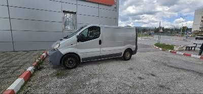 Бус Nissan Primastar