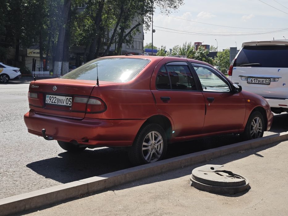 Nissan Almera 1.6 автомат