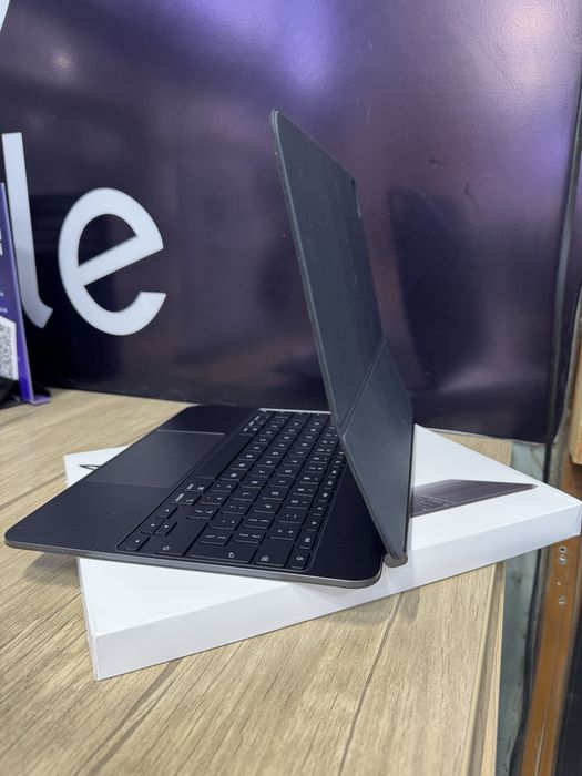 Prodam idyal  Apple MagicKeyboard 13